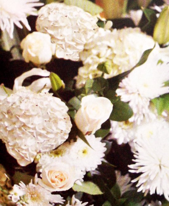 Arreglo-floral-bodas-hortensias-crisantemos-pompones-detalle