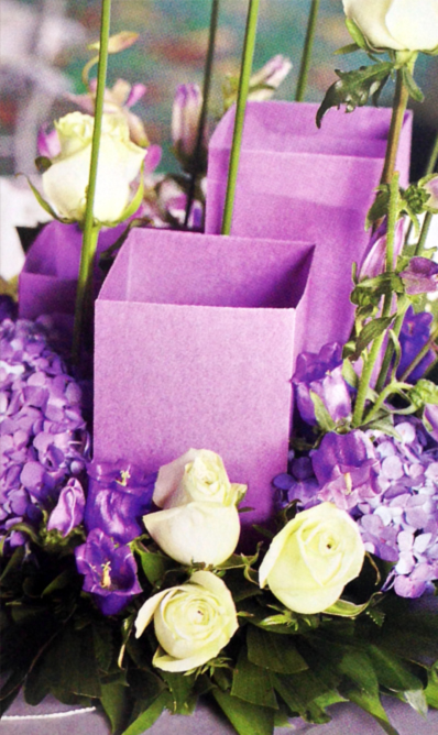 Elegante-centro-mesa-hortensias-rosas-detalle