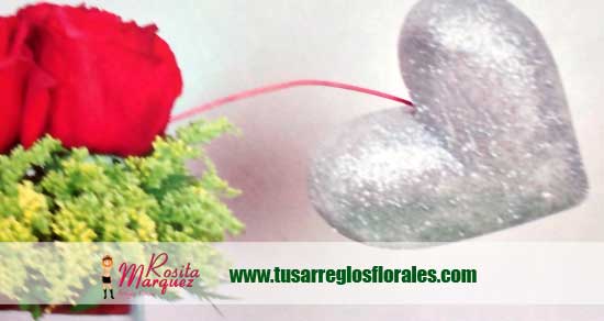 arreglos-florales-corazones