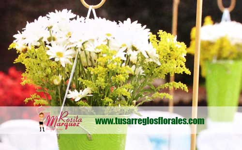 decoracion-de-matrimonios-con-floreros-verdes